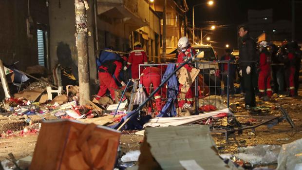 Ocho muertos y 43 heridos por la explosión de una bombona de gas en el carnaval de Oruro, en Bolivia