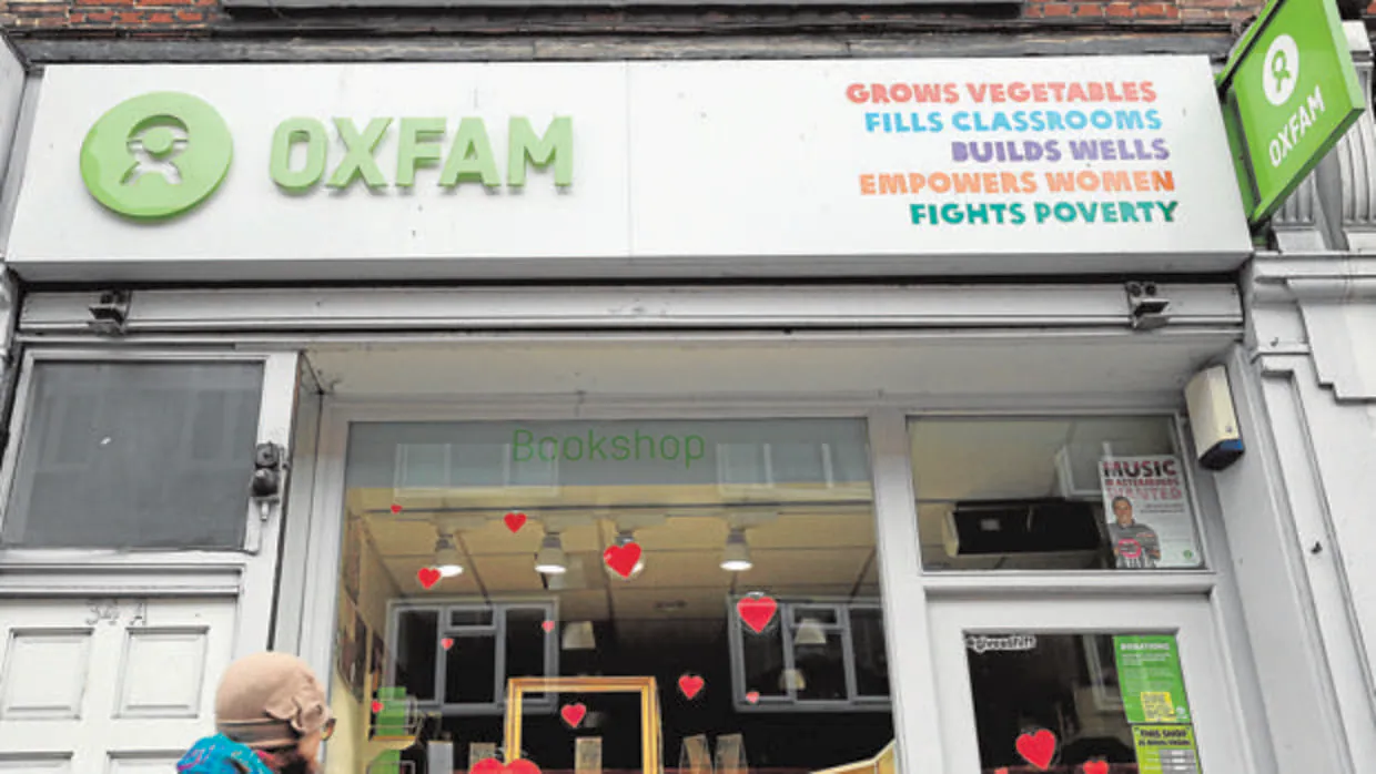 Una de las tiendas de Oxfam en el centro de Londres