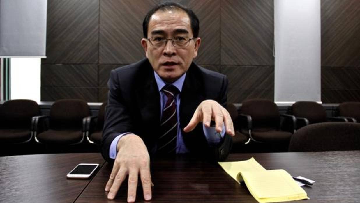 Thae Yong-ho, diplomático desertor de Corea del Norte, durante la entrevista