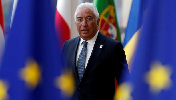 Diez mil funcionarios más en Portugal desde que gobiernan los socialistas