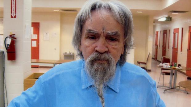 El asesino Charles Manson, incinerado a los cuatro meses de su muerte