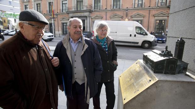 «Hay que ver cuántas armas hay y quiénes las venden para entender los problemas del Próximo Oriente»