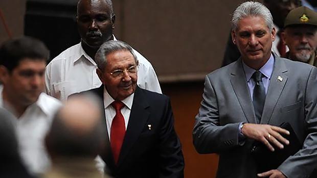 Raúl Castro impone a Miguel Díaz-Canel para apuntalar la dictadura