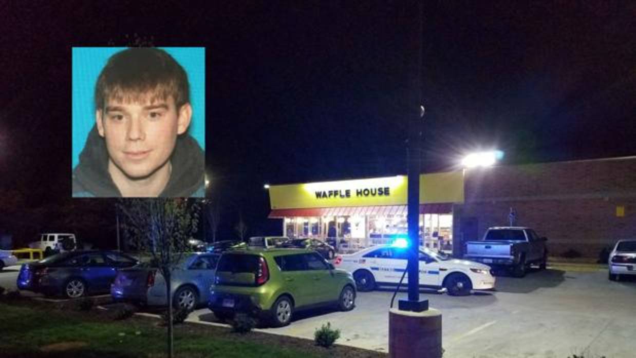 Un hombre desnudo mata a cuatro personas con un fusil de asalto en un restaurante de Tennessee