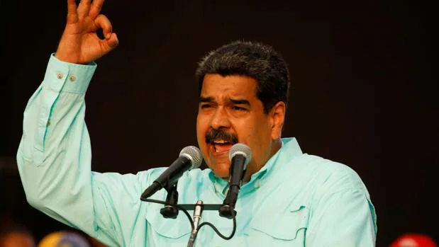 El TSJ venezolano en el exilio suspende de la presidencia a Maduro y le inhabilita como candidato