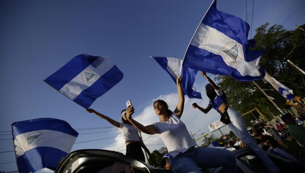 Nicaragua abre el diálogo por la paz entre presiones para que dimita Daniel Ortega