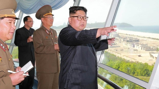 Kim Jong-un renueva la cúpula militar antes de la cumbre con Trump