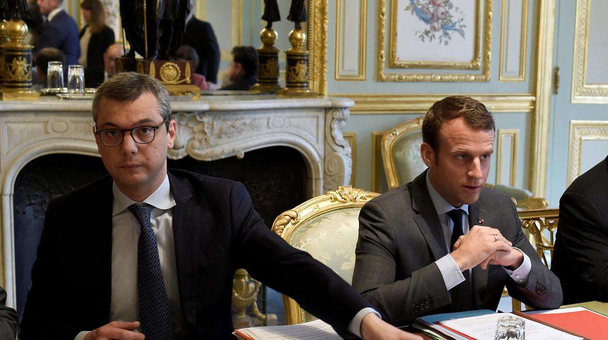 La Fiscalía francesa investiga a la mano derecha de Macron en el Elíseo por supuesta corrupción