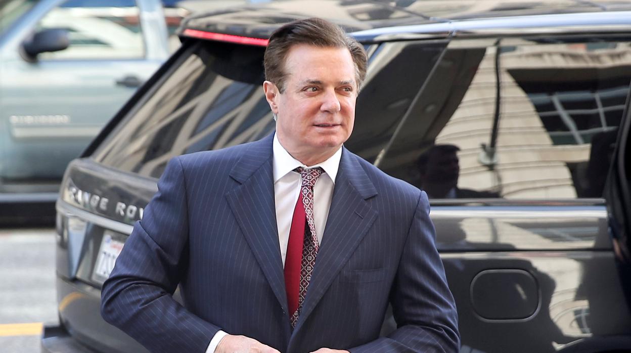 Paul Manafort, exjefe de campaña de Donald Trump, llega al juzgado federal en Washington este viernes