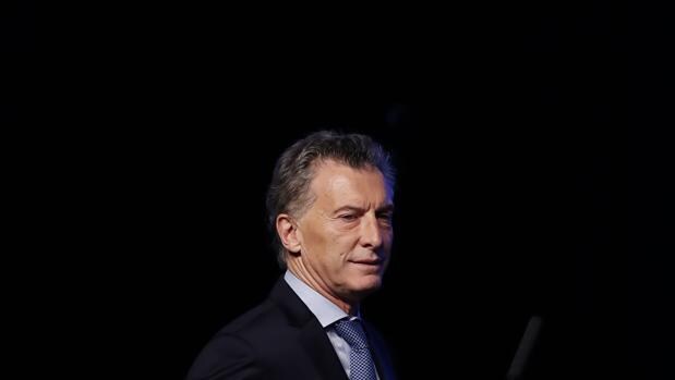 Macri ajusta su Gabinete económico y cesa a los ministros de Producción y Energía