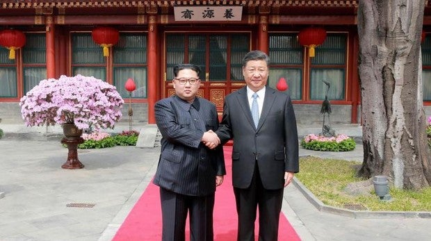 Kim Jong-un, en Pekín para informar al presidente Xi Jinping de su cumbre con Trump