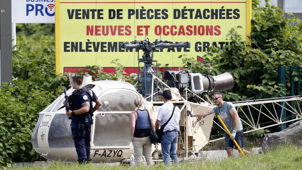 Un atracador legendario escapa en un helicóptero robado de una prisión en París