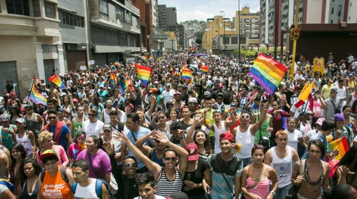 Venezolanos durante la marcha en el este de la ciudad
