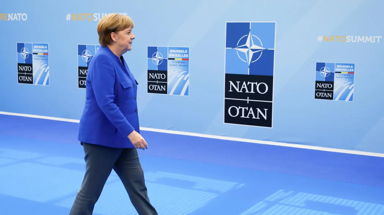 Angela Merkel a su llegada a la sede de la OTAN en Bruselas