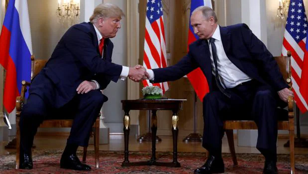 Donald Trump y Vladimir Putin, en la cumbre bilateral que celebraron en Helsinki (Finlandia) el pasado 16 de julio