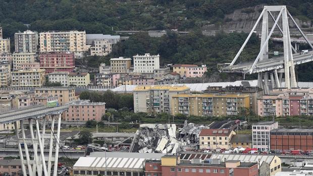 Se suspenden las labores de búsqueda por temor a que se desplome otro pilar del puente de Génova