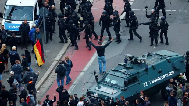 Al menos 18 heridos durante las manifestaciones convocadas en Chemnitz