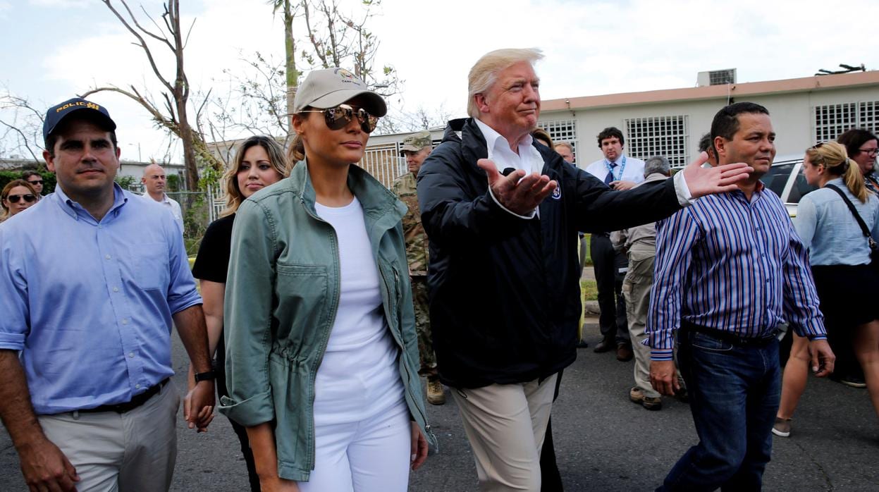Donald Trump y la primera dama, Melania Trump, en Puerto Rico tras el paso del huracán María