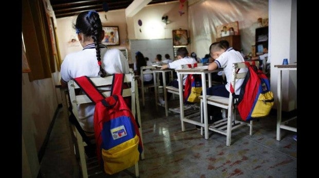 La crisis vacía las aulas de alumnos y profesores en Venezuela