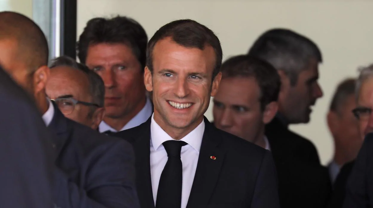 Macron, a unos pensionistas: «Todo iría mejor si no nos quejáramos tanto»