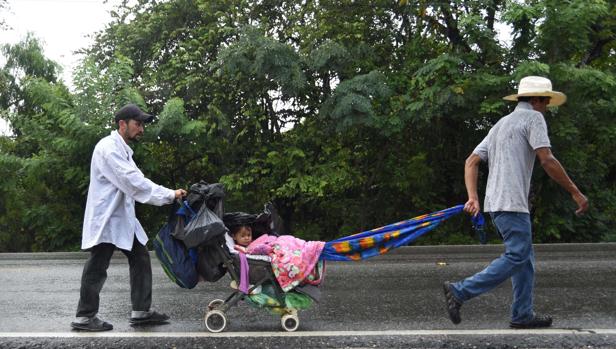 Trump amenaza con cerrar la frontera con México para frenar la caravana de inmigrantes