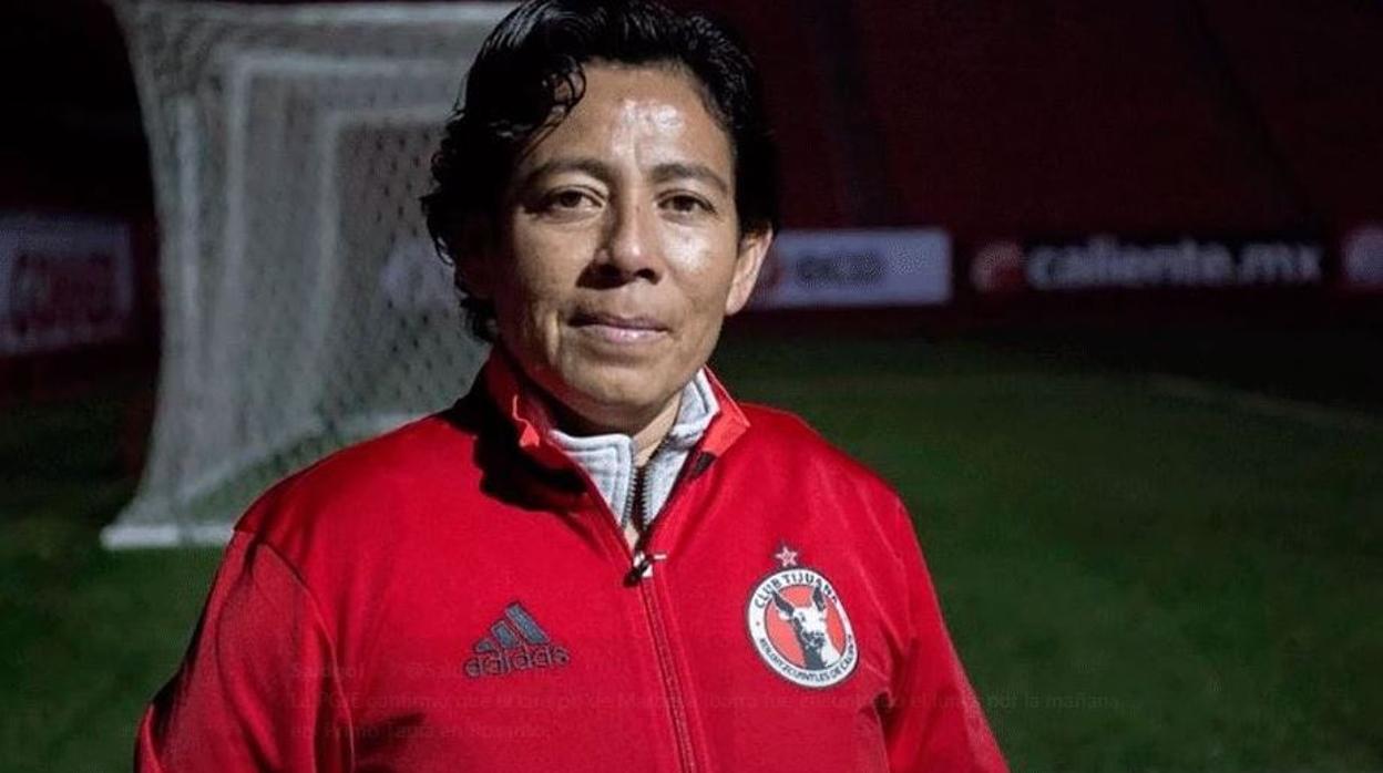 La promotora mexicana de fútbol femenino Marbella Ibarra