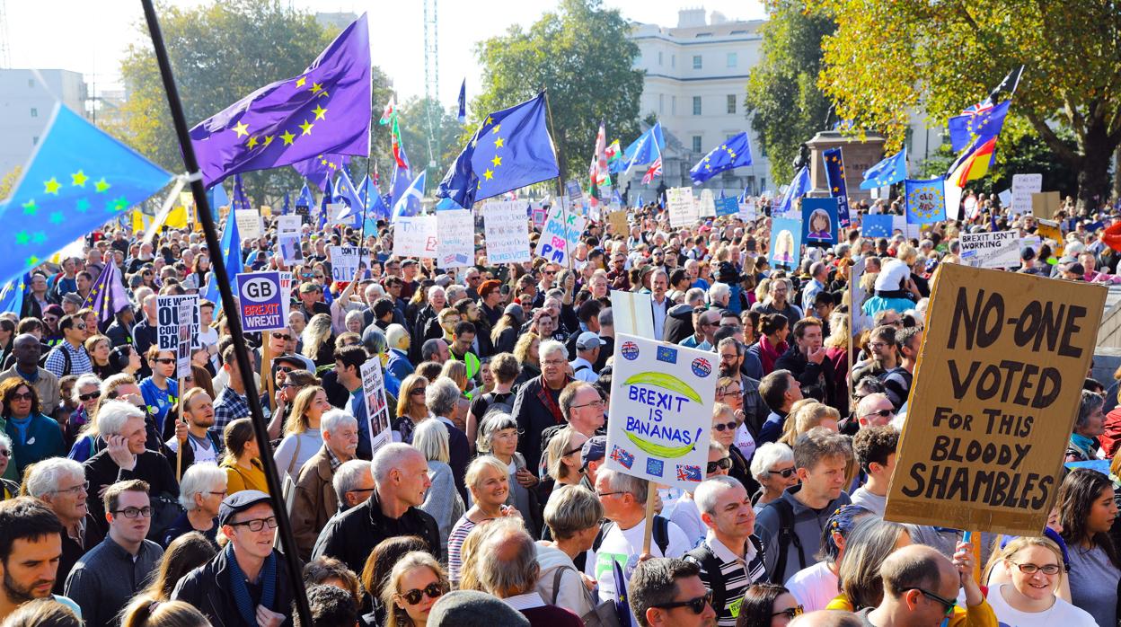 Imágenes de la manifestación a favor de un segundo referéndum celebrada este sábado en Londres