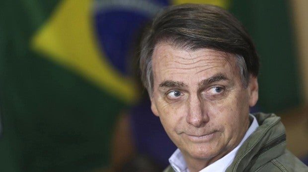 El derechista Bolsonaro se impone en las elecciones de Brasil con contundencia