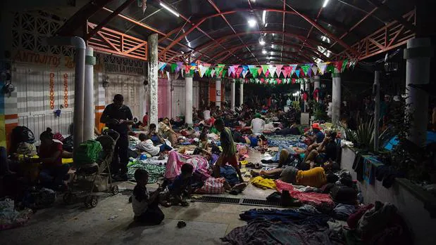 México lanza el programa «Estás en tu casa» para dispersar la caravana