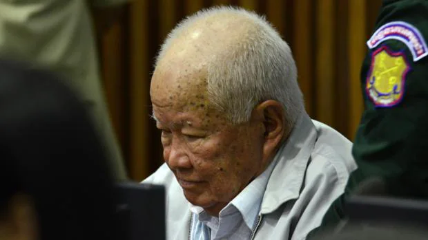 Segunda cadena perpetua contra dos ancianos Jemeres Rojos, esta por genocidio de minorías en Camboya
