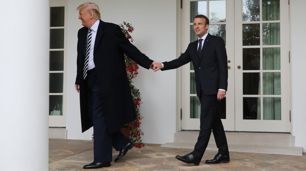 Trump junto a Macron en la Casa Blanca