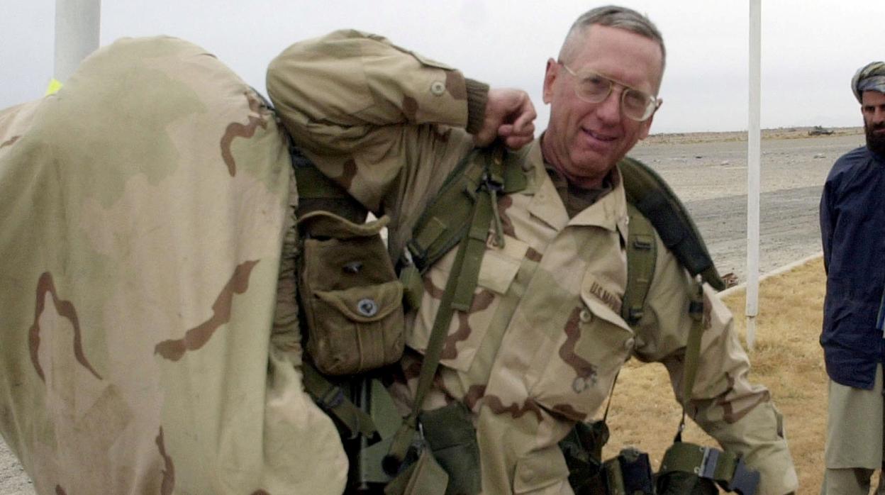 El general Jim Mattis en una fotografía de 2001