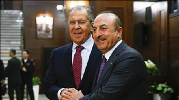 Rusia y Turquía tratan de definir sus zonas de influencia en Siria ante el vacío dejado por EE.UU.