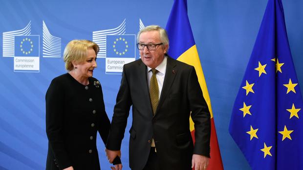 Juncker duda de la capacidad de Rumanía para afrontar la presidencia europea