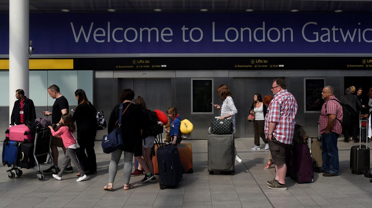 Heathrow y Gatwick invertirán millones de libras para protegerse de futuros ataques con drones