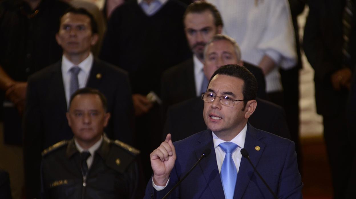 El presidente de Guatelama, Jimmy Morales, durante el anuncio