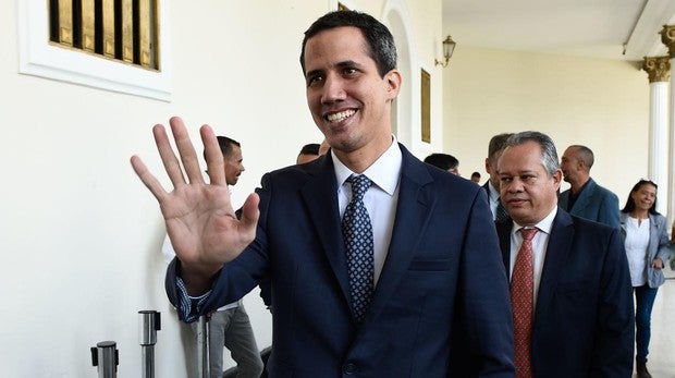 Trump reconoce a Guaidó como «presidente interino de Venezuela»