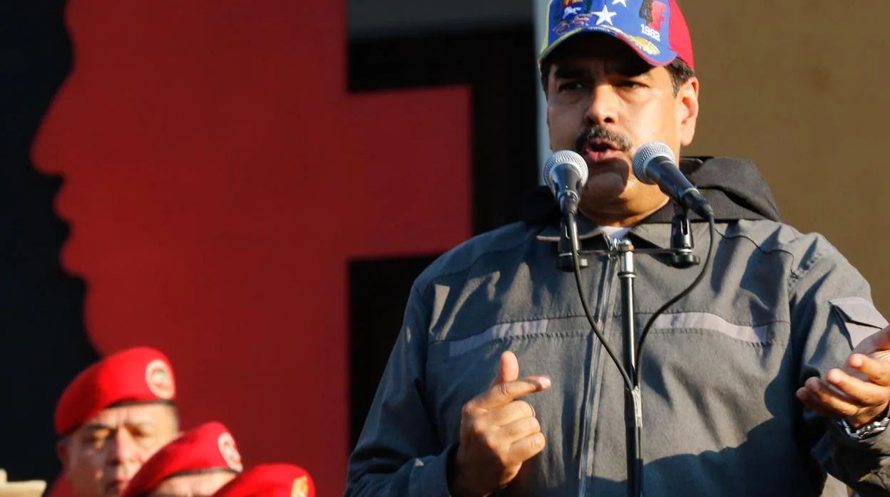 Maduro pide ayuda al Papa para que «facilite» un proceso de diálogo en Venezuela