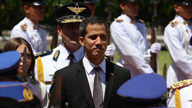 Guaidó dice que Cuba aterroriza a militares venezolanos para que no le apoyen