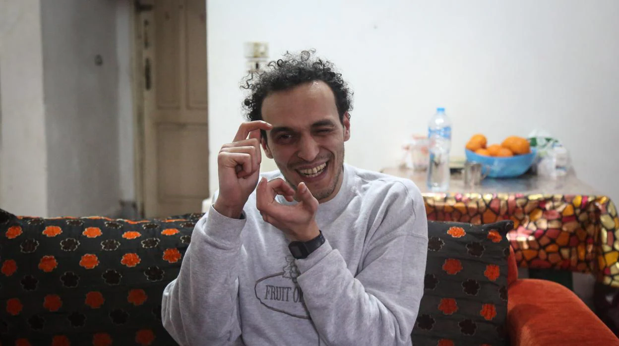 El fotoperiodista egipcio Shawkan, en su casa en Guiza