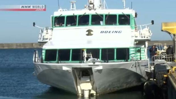 Un ferry hidroala choca con una ballena en Japón y deja más de 80 heridos