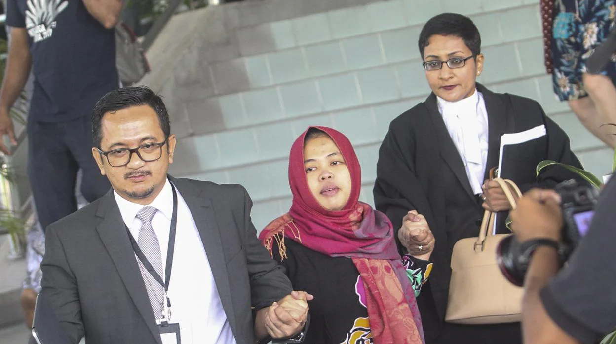Siti Aisyah abandona la corte de Malasia