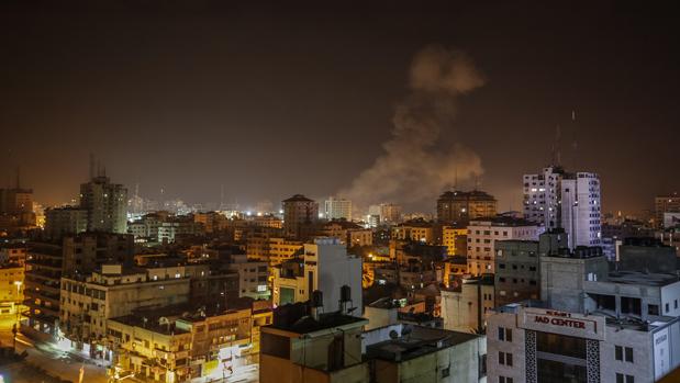 Primer viernes sin protestas en Gaza tras una noche de cohetes y bombardeo