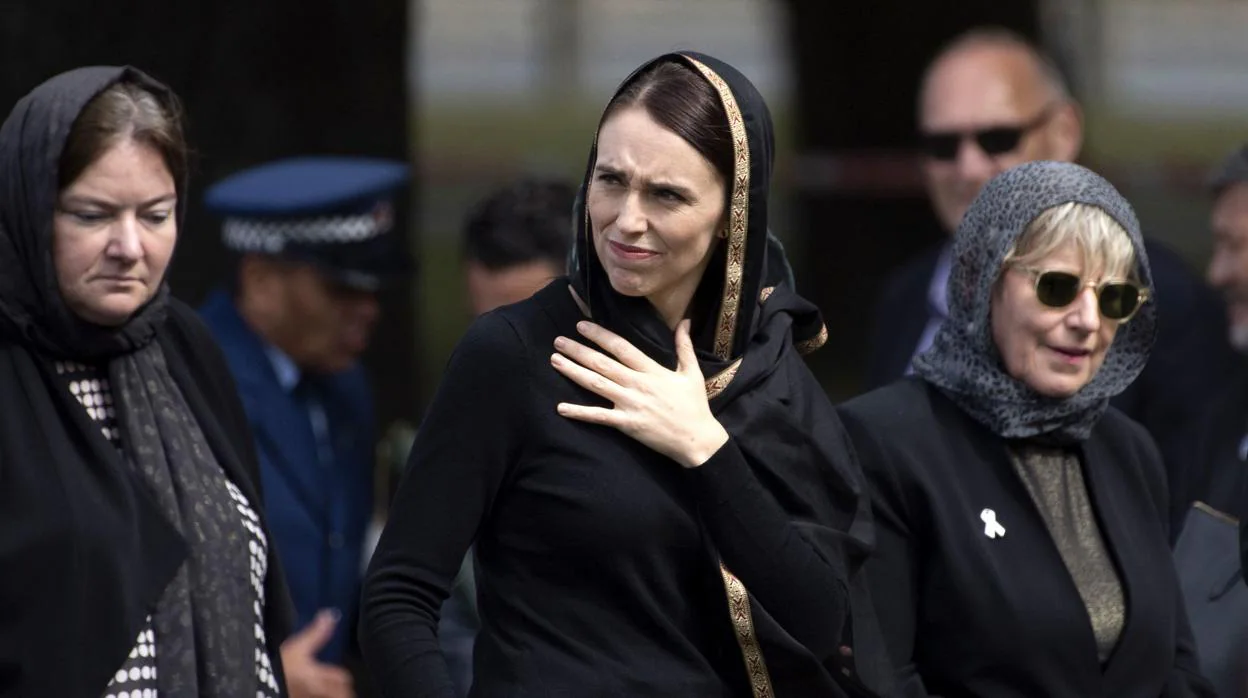La primera ministra neozelandesa, Jacinda Ardern, durante un acto por las víctimas del atentado de Christchurch