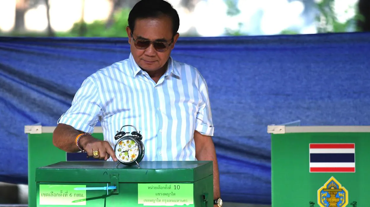 El jefe de la Junta militar y candidato del Palang Pracharat, el general Prayut Chan-o-cha