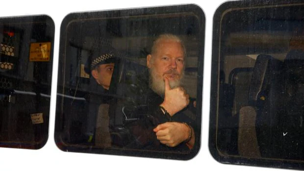 Los diputados británicos piden dar prioridad a Suecia frente a EE.UU. en el caso Assange