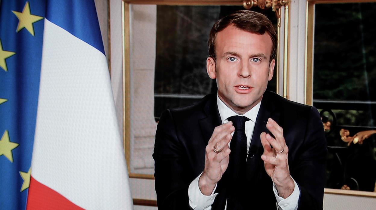 Emmanuel Macron, durante su discurso televisado a la nación tras el incendio en Notre Dame