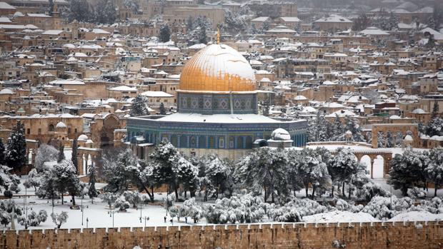 La mezquita de Al-Aqsa se ha incendiado a la vez que Notre Dame