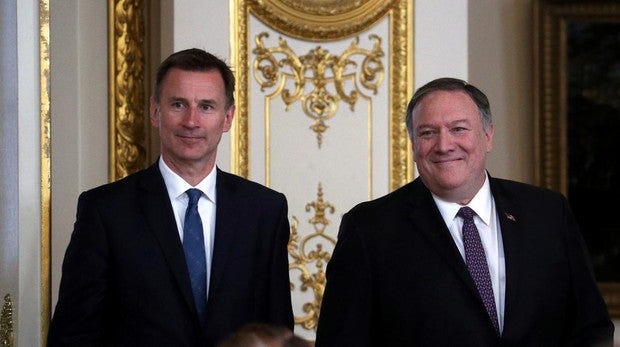 Pompeo expresa en Londres su malestar por el apoyo a Maduro en Reino Unido