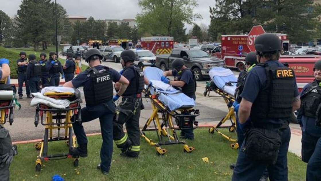 Un tiroteo en una escuela de Colorado deja un muerto y ocho heridos